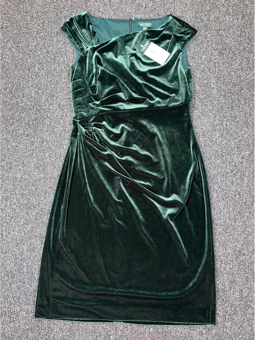 NWT Lauren Ralph Lauren Green Velvet Sheath Dress Size 6 New with Tags